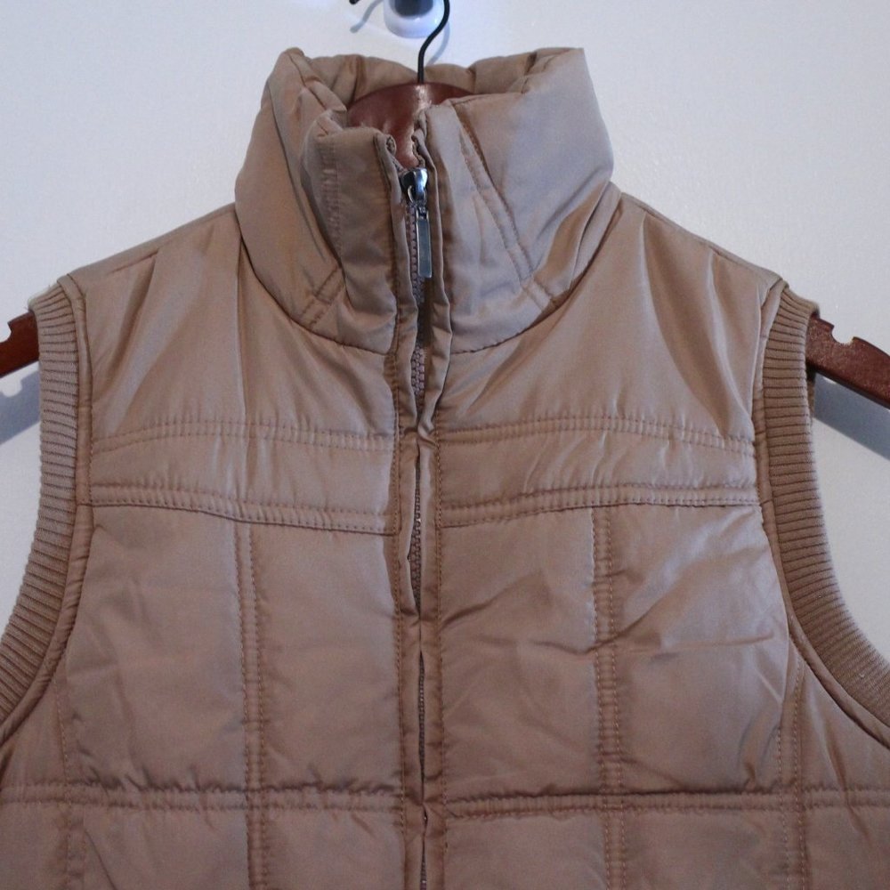 OUTEREDGE, TAN PUFFER VEST,  SIZE SMALL - Picture 3 of 7